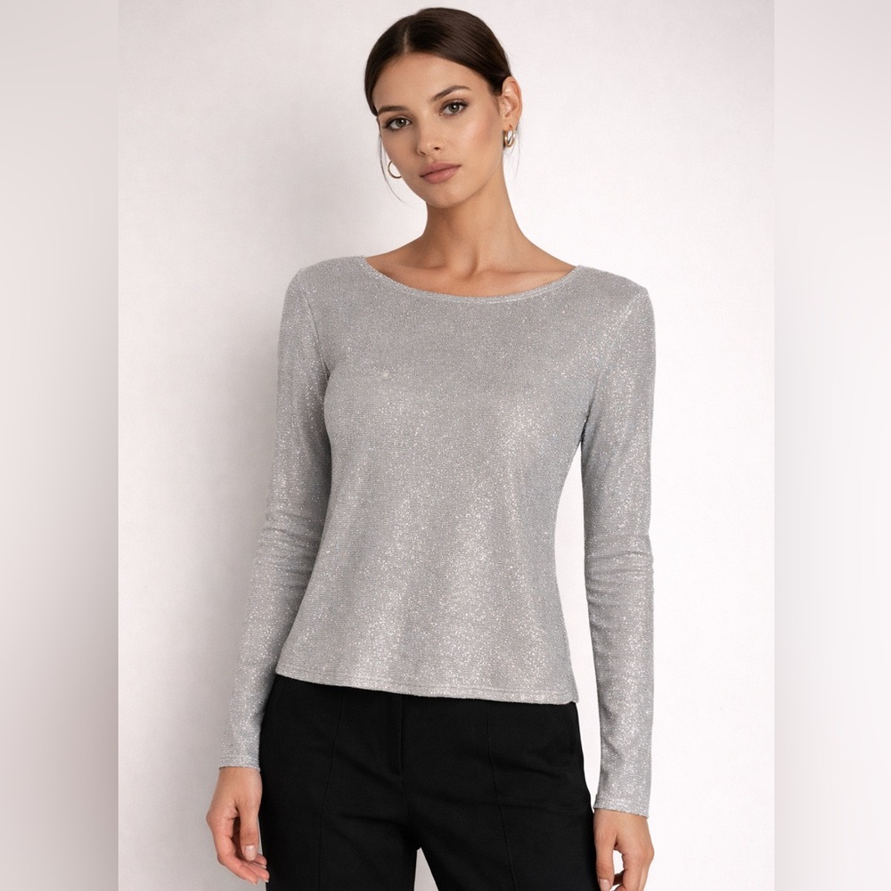 Christian Dior metallic knit top in a soft silver shimmer ✨